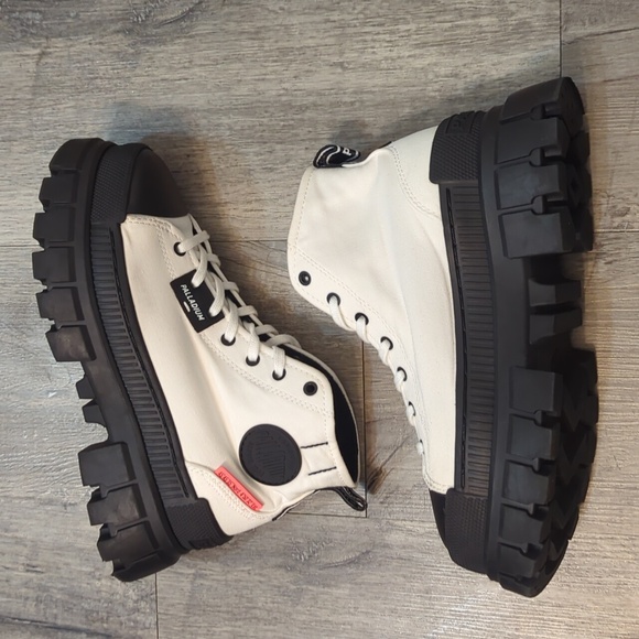 Palladium Revolt Ho TX Star Platform Boots - Picture 9 of 13